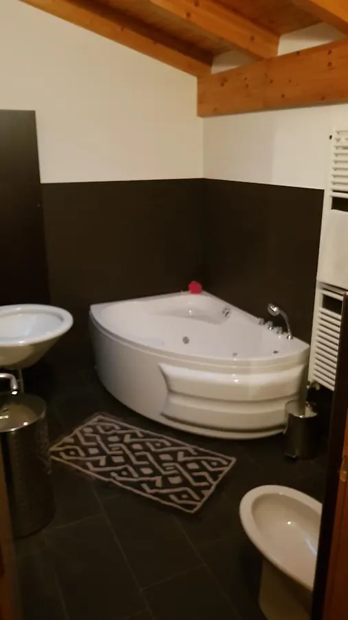 B&B Benessere La Casa Nera ブレーノ